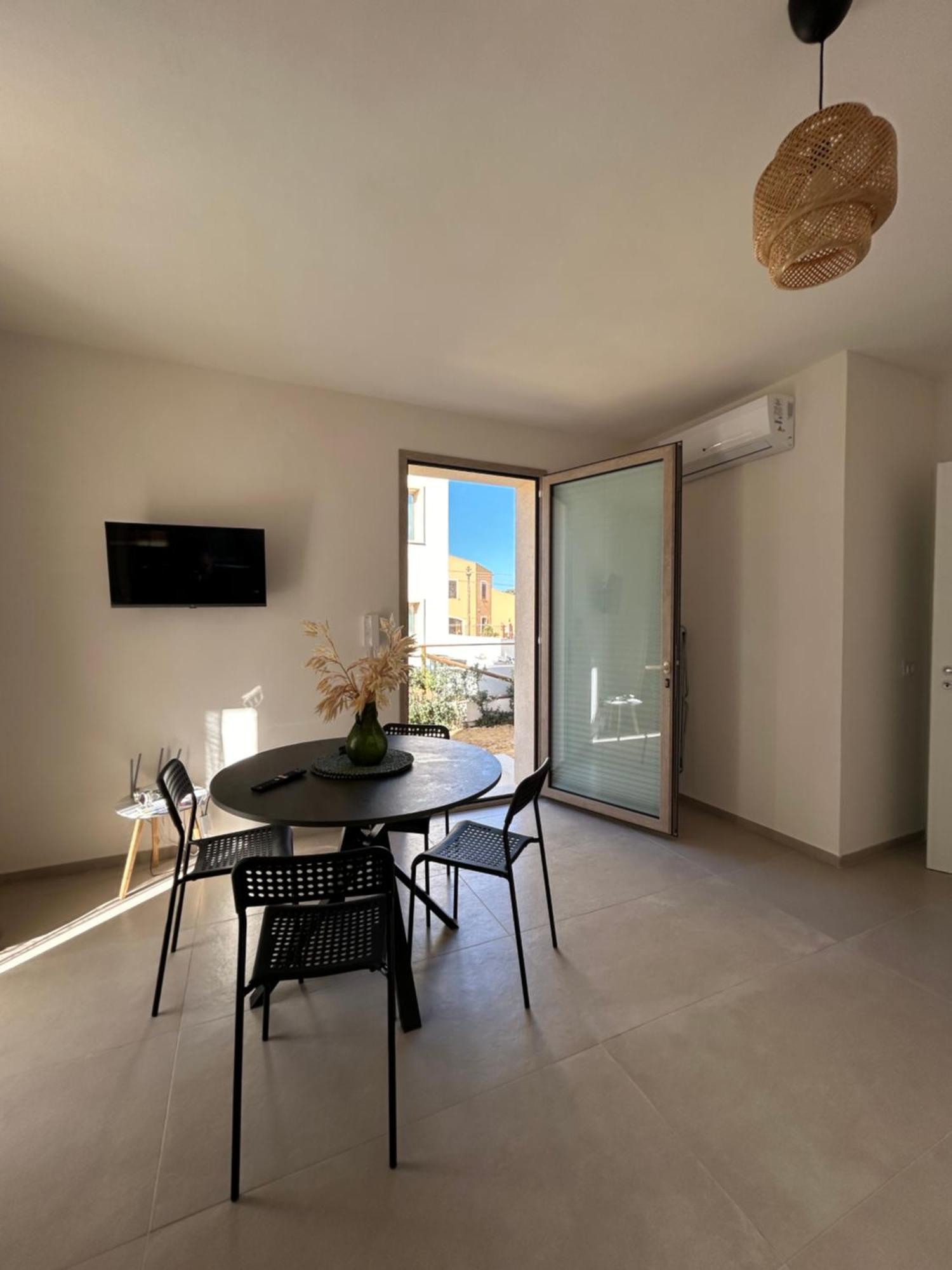Anemos Apartments Марсала Екстериор снимка