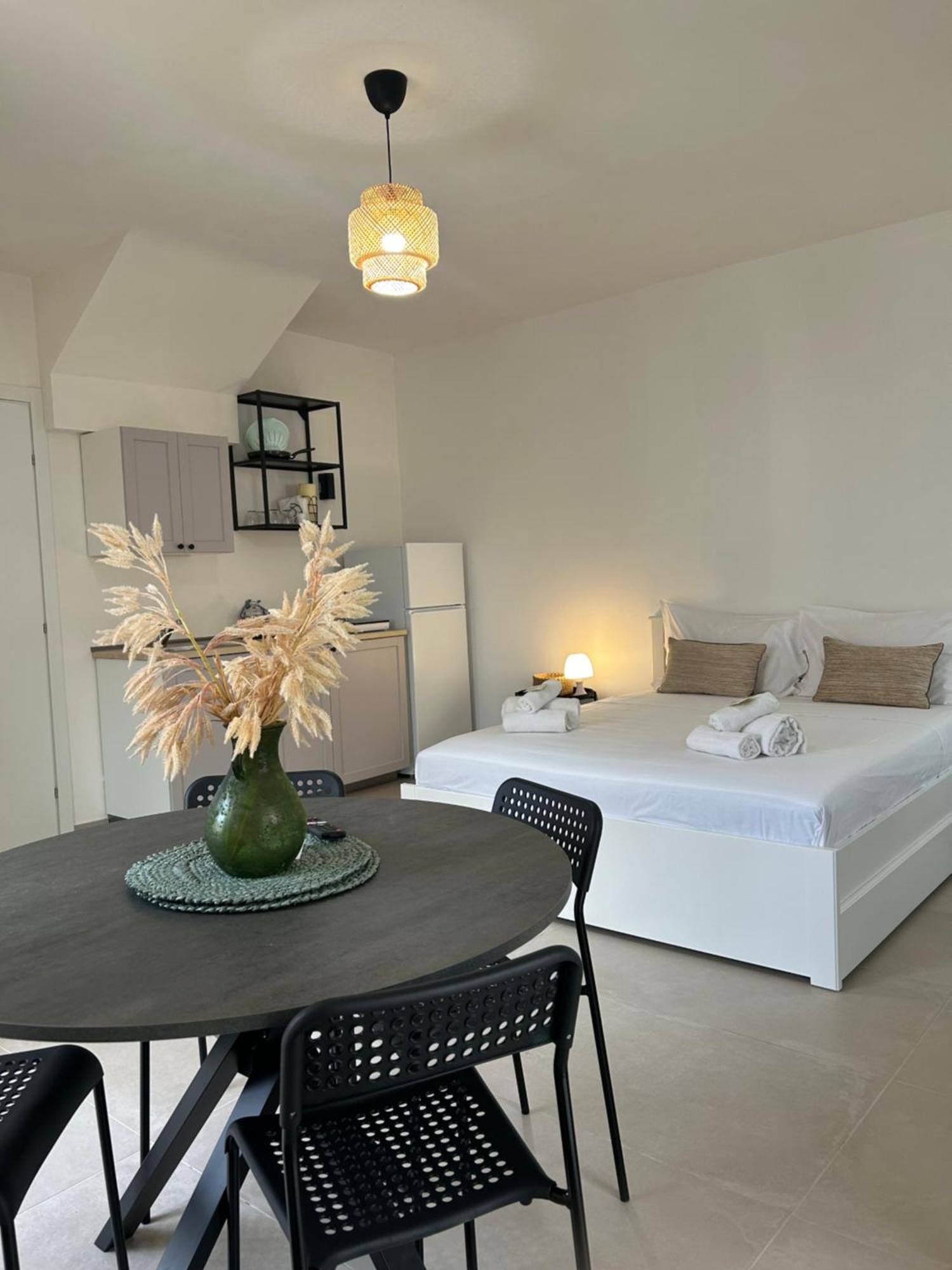 Anemos Apartments Марсала Екстериор снимка