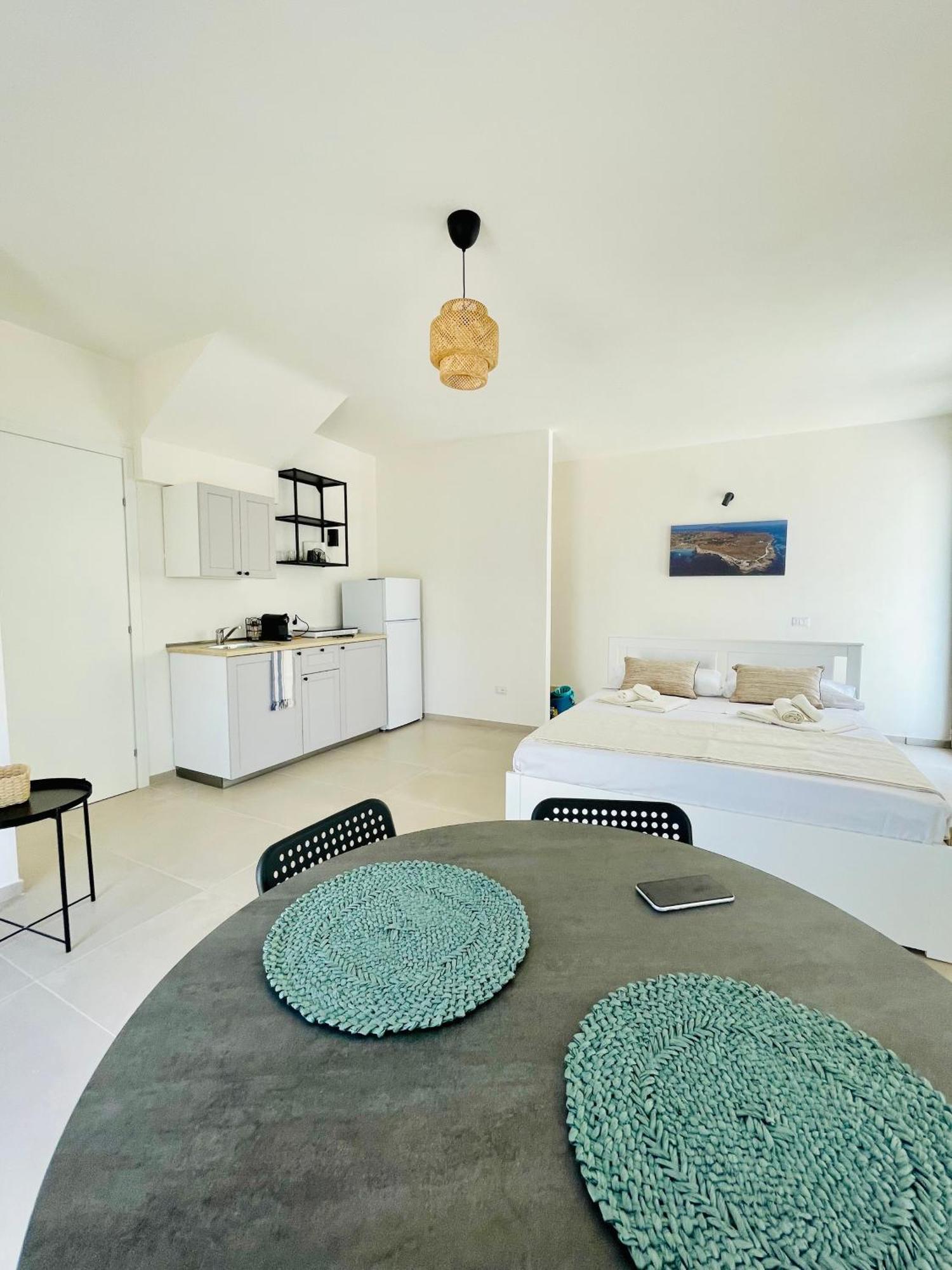 Anemos Apartments Марсала Екстериор снимка